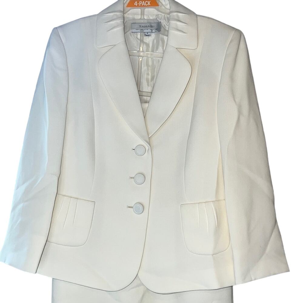 Tahari Ladies Ivory Blazer & Skirt Set, "Paulie", Size 6, NWT!